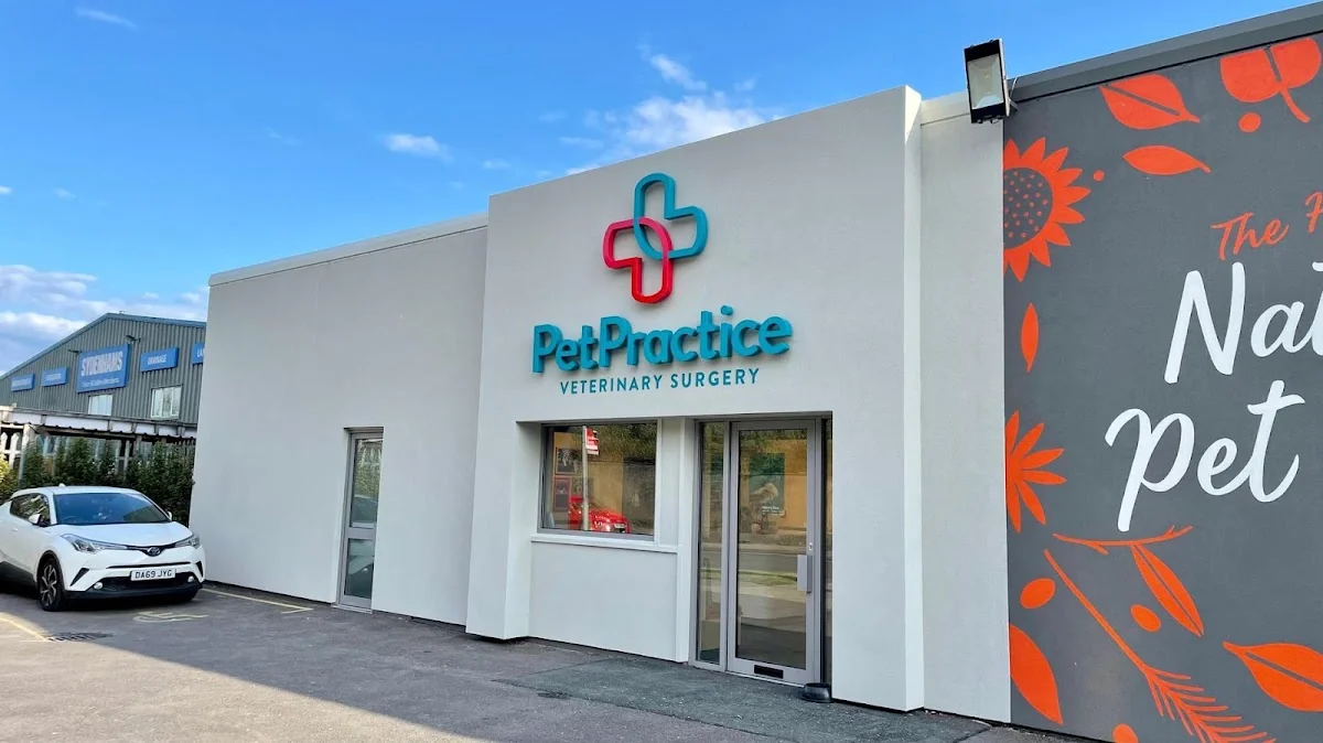 Pet Practice Salisbury exterior, sign and entrance on Lower Road