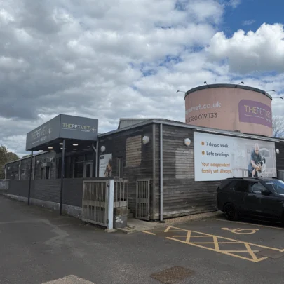 Exterior and entrance of The Pet Vet Southampton