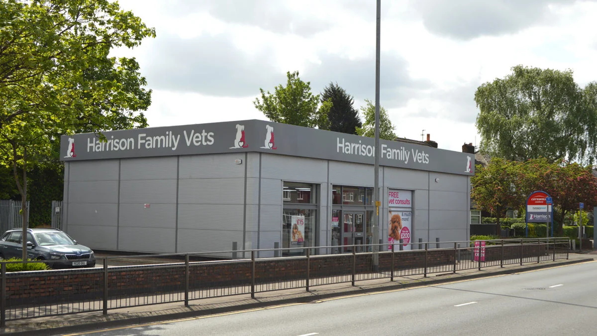 Harrison Family Vets Didsbury practice exterior and entrance