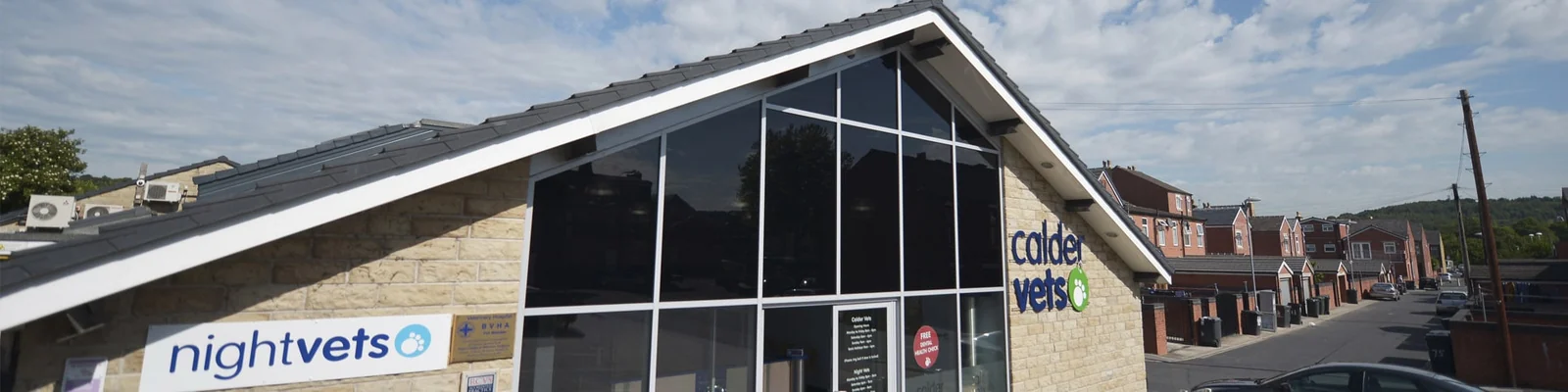 Exterior and entrance of Calder Vets in Dewsbury