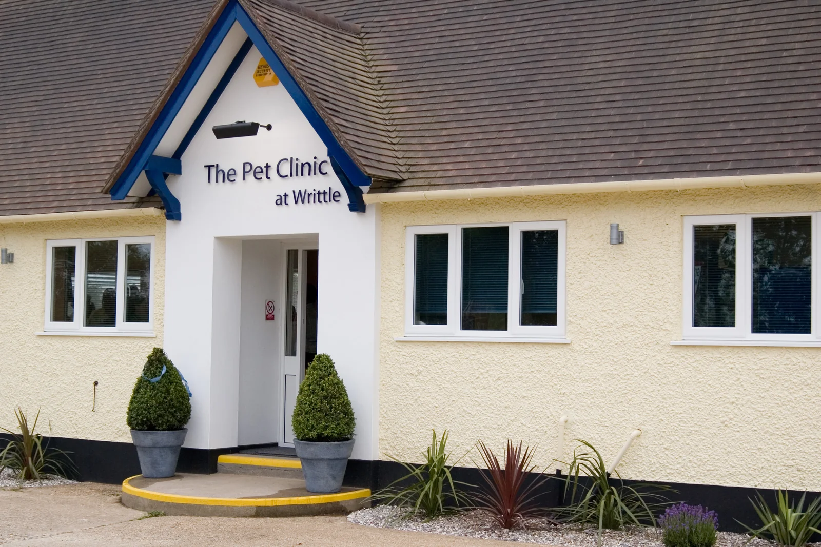 Entrance to House & Jackson's Pet Clinic at Writtle