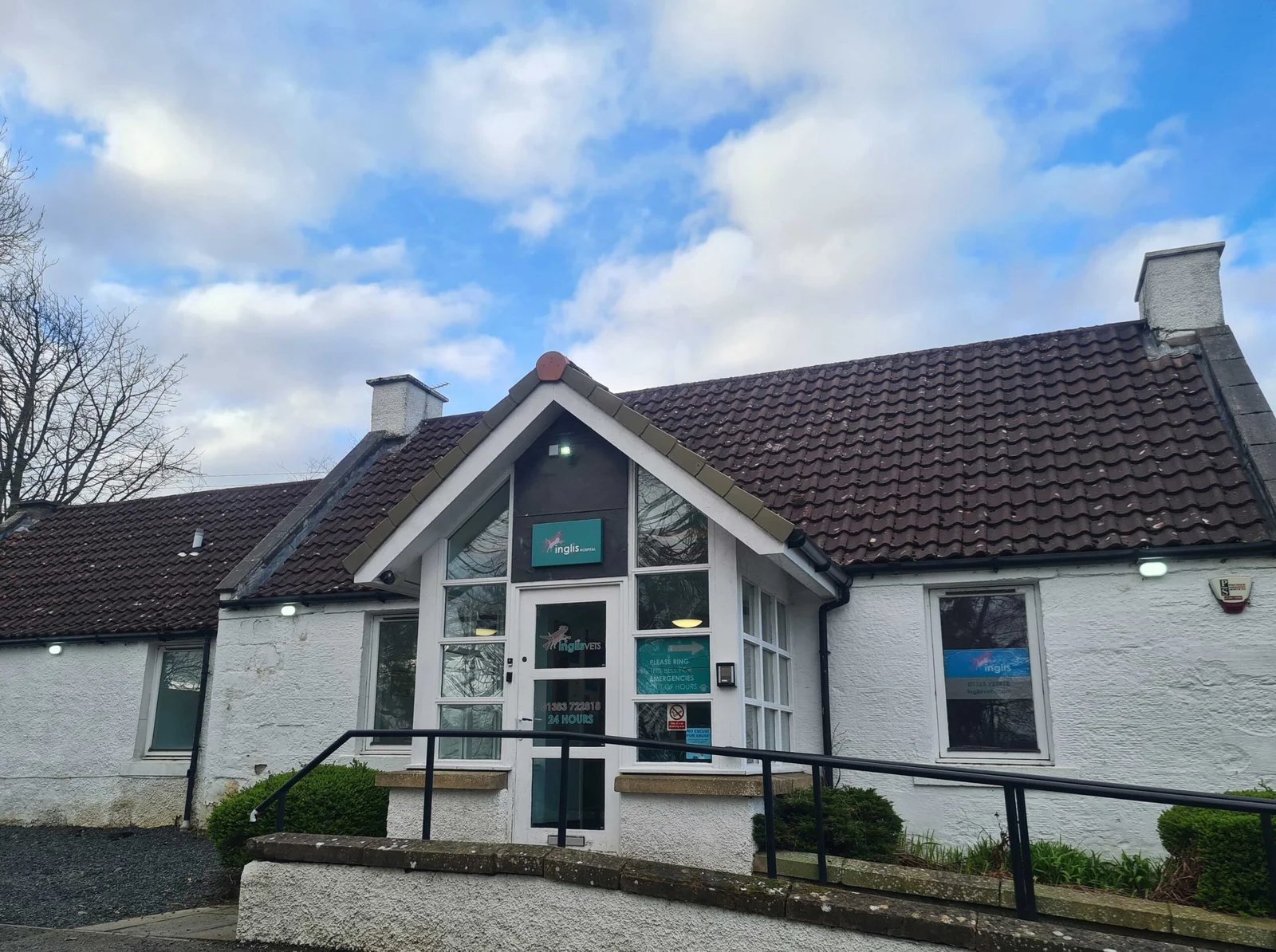 Inglis Vets building hosting Eye Right Referrals in Dunfermline